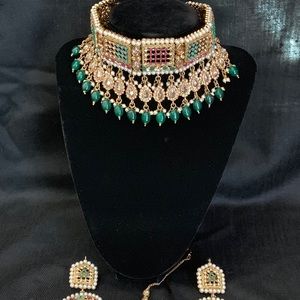 Bridal set Indian Bollywood earrings tikka choker